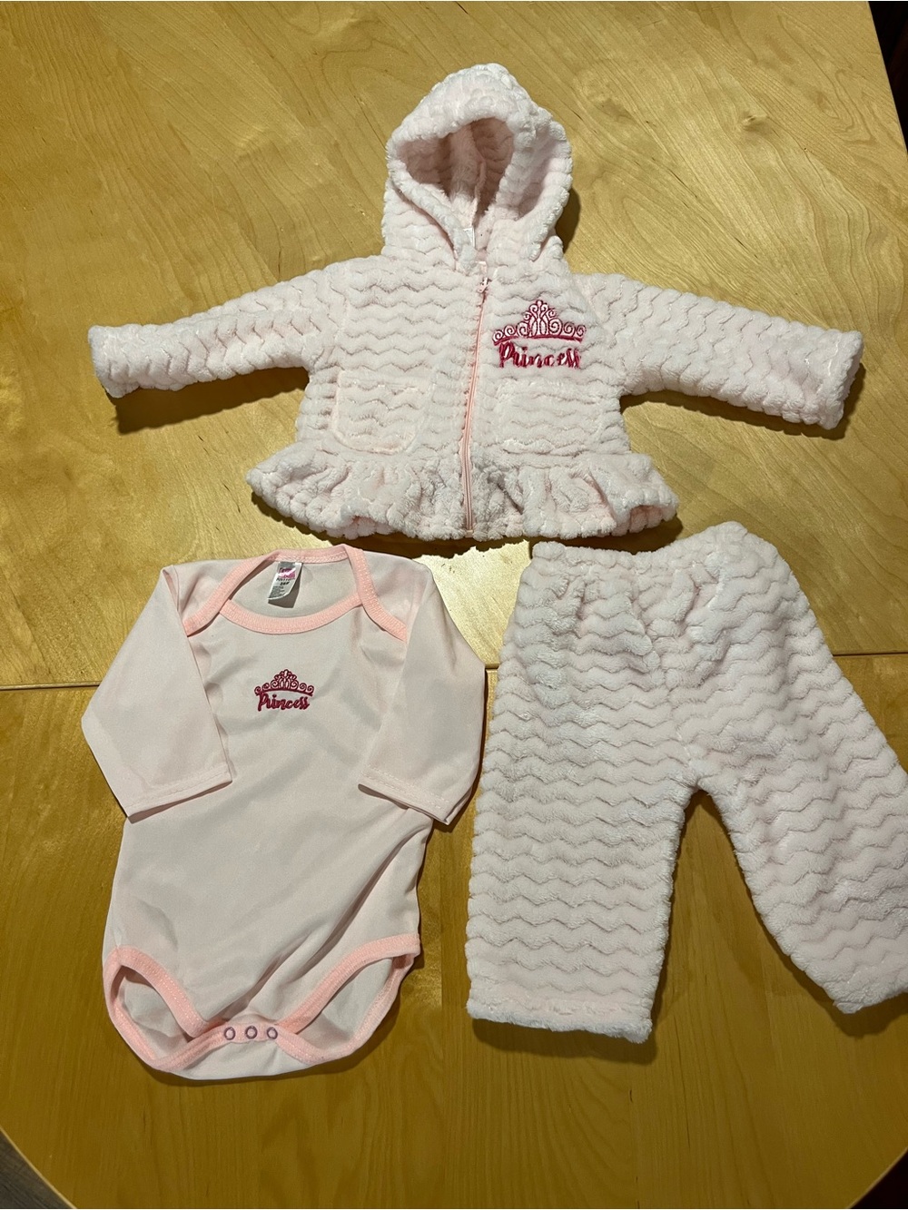 3-Piece Pink Princess Baby Girl Fleece Outfit Set, Size 3-6 Months
